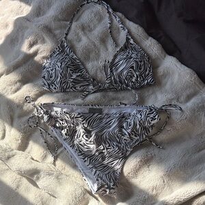 Stylish Zebra Print Bikini Set